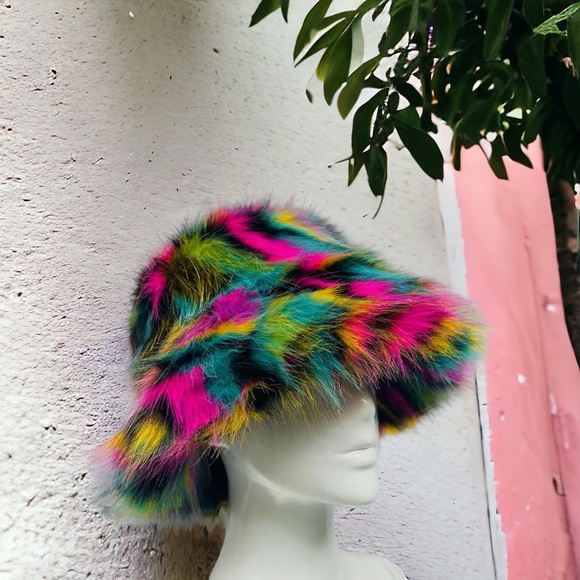 Green Pink Marble Swirl Faux Fur Costume Y2K Rave Fuzzy Furry Bucket Hat - Picture 5 of 5